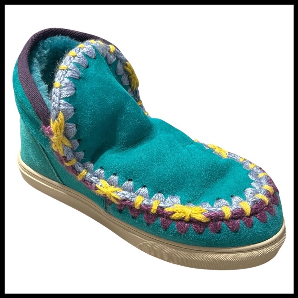 MOU NWOB Suede Eskimo Ankle Boot in Teal Multi